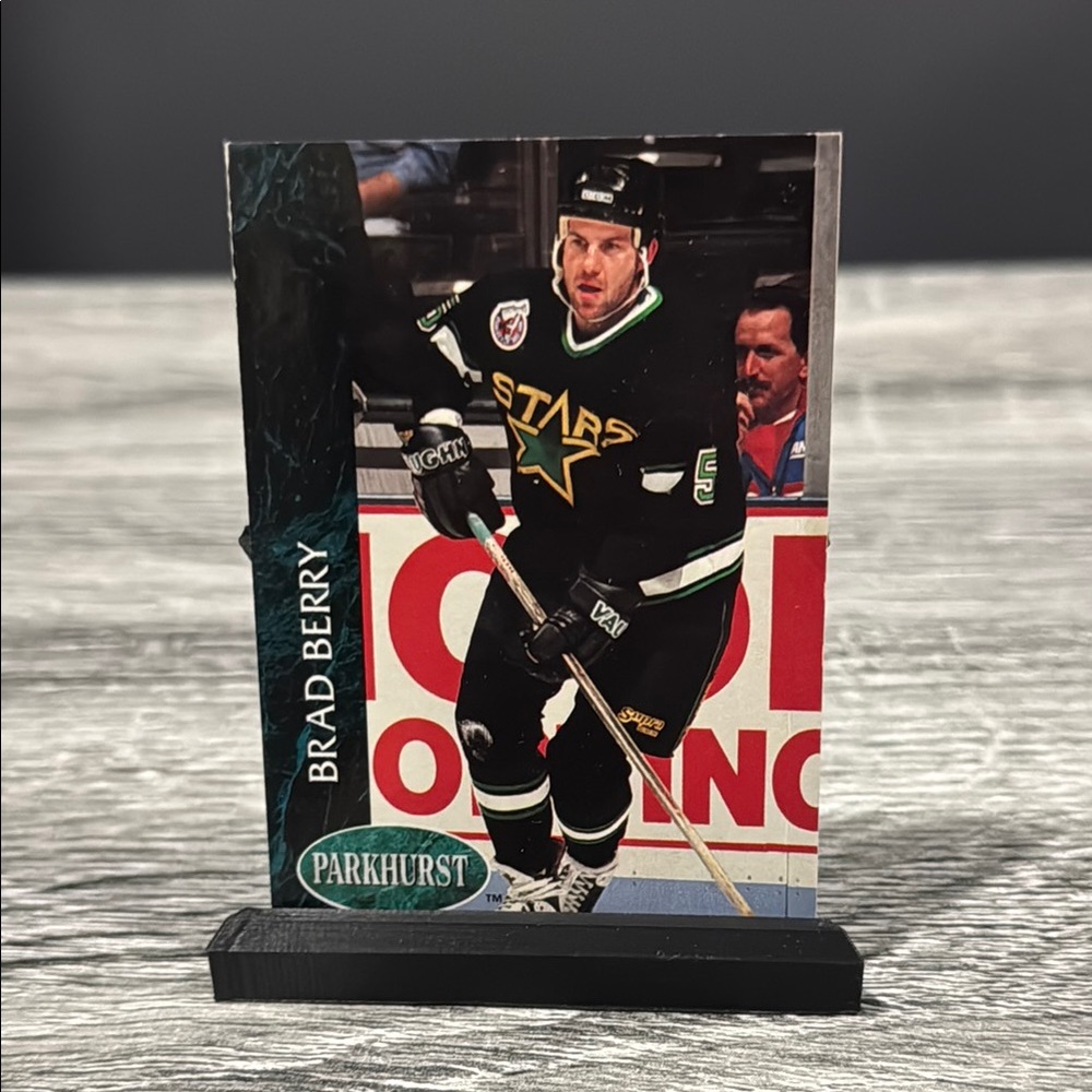 NHL | 1992-93 Parkhurst #312: Minnesota North Stars: Brad Berry - Hockey Card